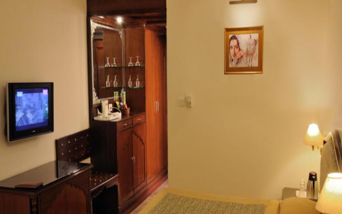 Hotel Maharaja Regency