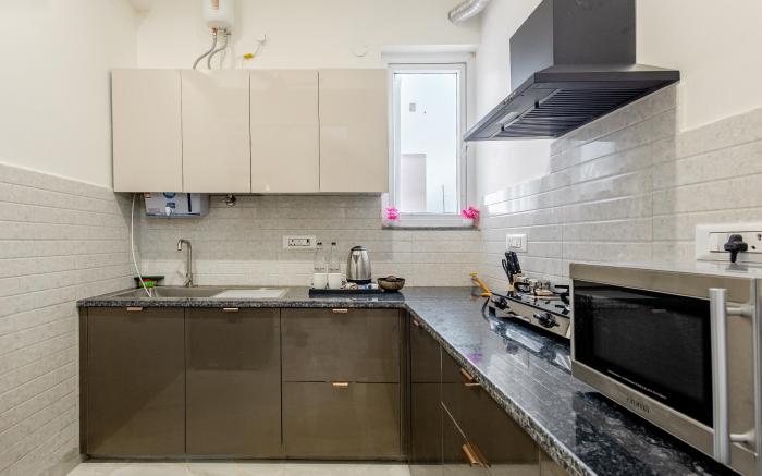 Lime Tree Luxury 2BHK Service Apartment Gurgaon