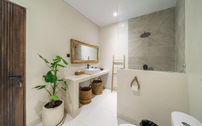 Alisa 4*Amazing Cozy&Chic Villa Canggu, 4BDR +Ps5!