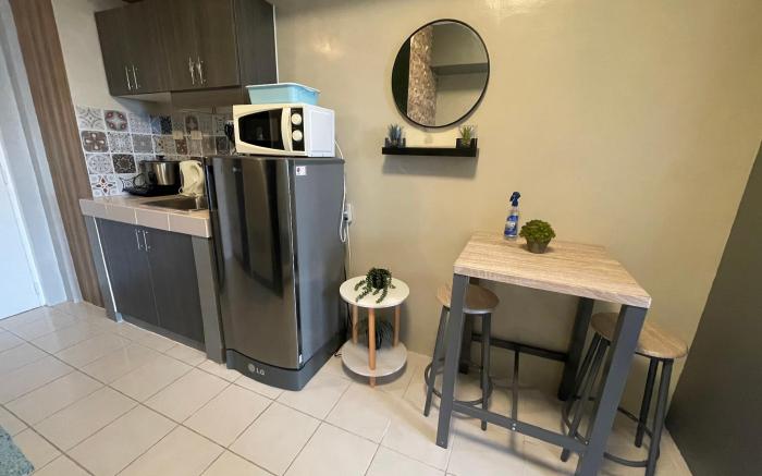 2132: Modern & Cozy Peripheral TAAL VIEW 21st Flr