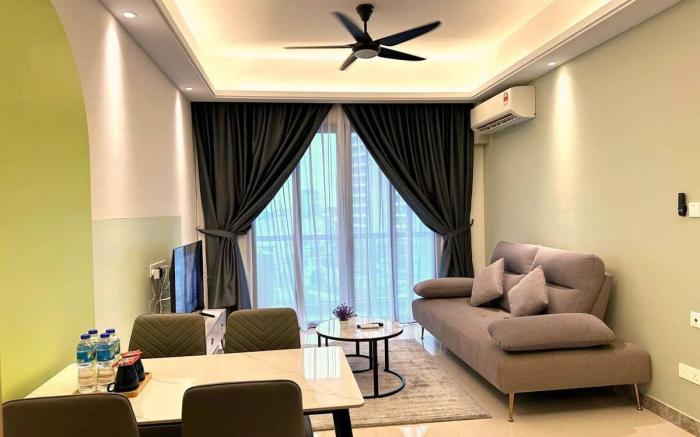 R&F Modern 2Bed @ Seine Region By SC Homestay