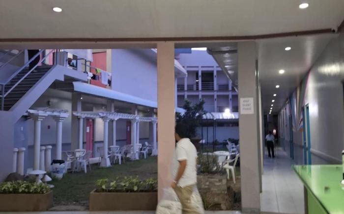 Tropical Place Hotel by RedDoorz