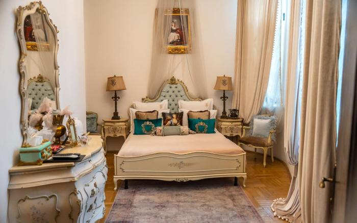 Conacul Coroanei Luxury Boutique Hotel