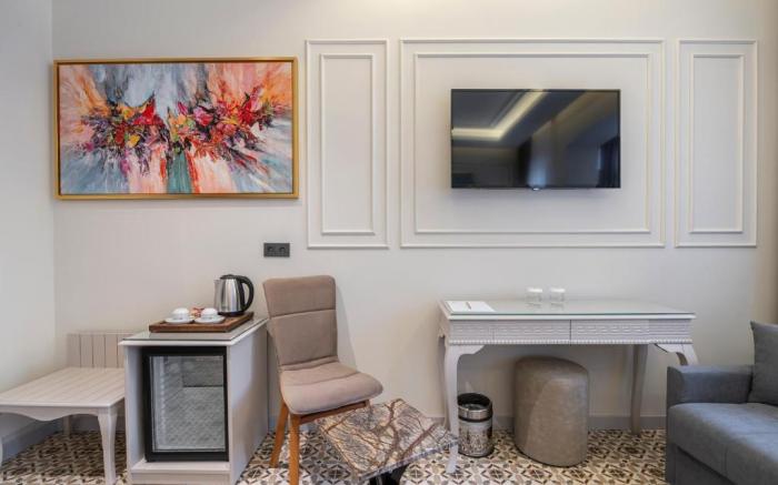 PERALUNA PREMIUM HOTEL