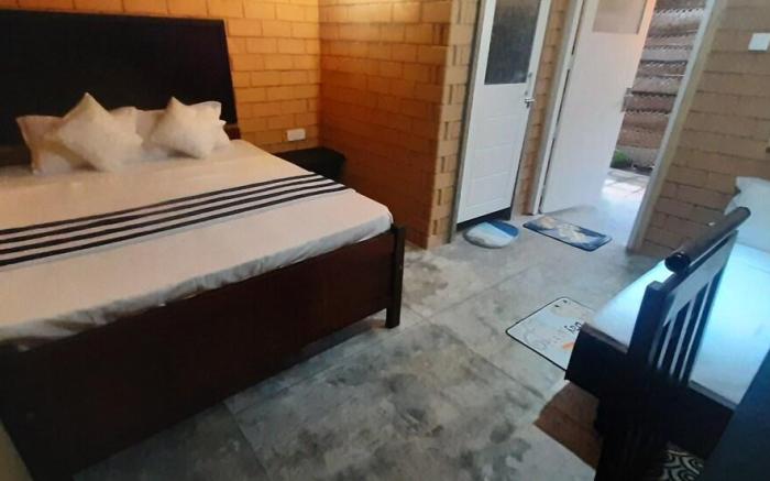 Muthu Villa Room 02
