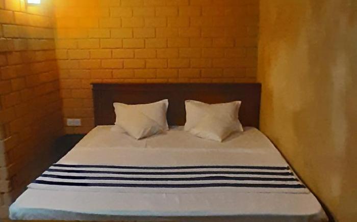 Muthu Villa Room 01