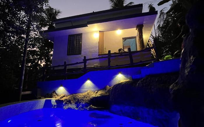 Dragster Pool Villa