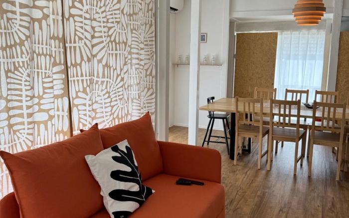 Private House / Renovated Traditional House, Free Parking / Free Wi-Fi