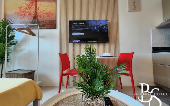 Cozy ArtDeco Studio Ayala Greenbelt CBD Makati PH