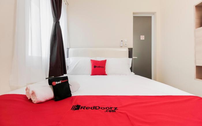 RedDoorz near Soekarno Hatta Airport
