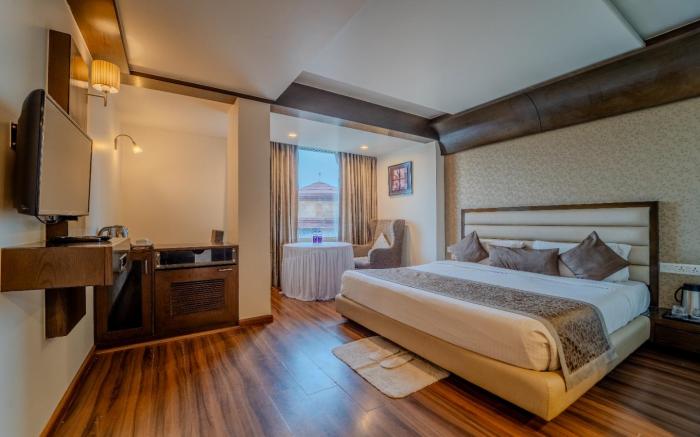 Hotel Aditya Park Regent