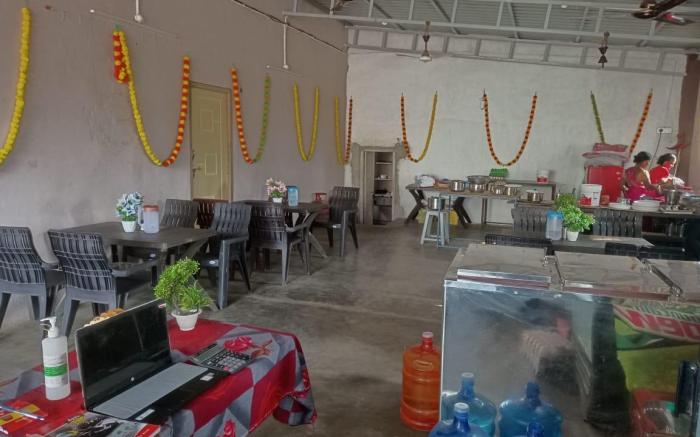 Pareshan Family Cottages