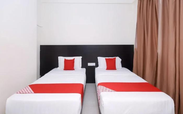Twin Room - Located in the heart of Miri
