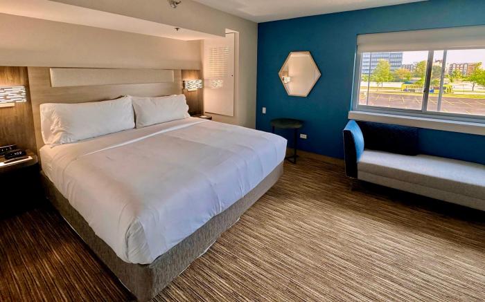 Holiday Inn Express Chicago-Downers Grove By IHG