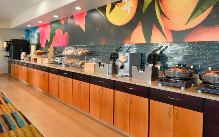 Fairfield by Marriott Inn & Suites Hartford Manchester