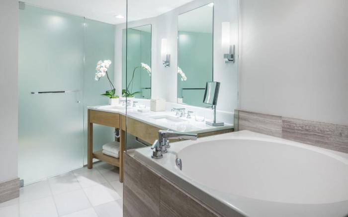 The Ritz-Carlton Residences, Waikiki Beach