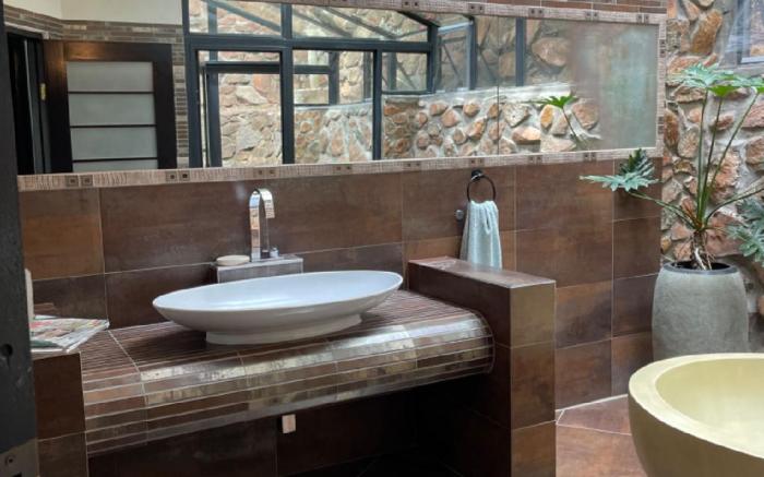 Oasis On Lily with own private pool