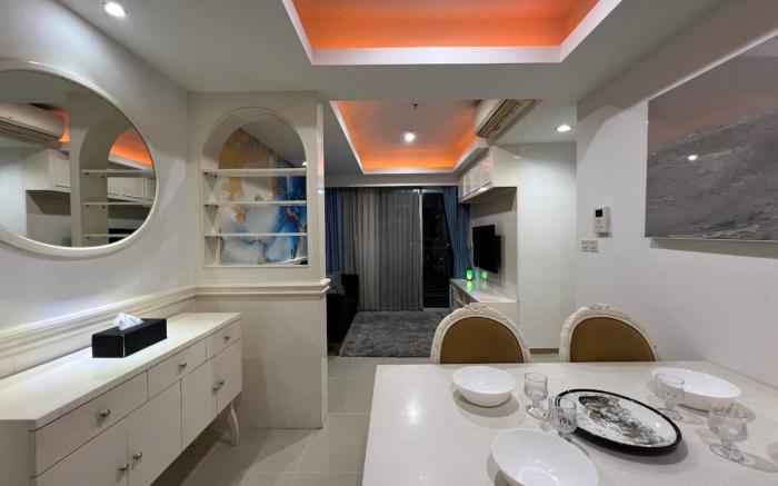 2 Bed Casa Grande Mall Kota Kasablanka  Travelibu