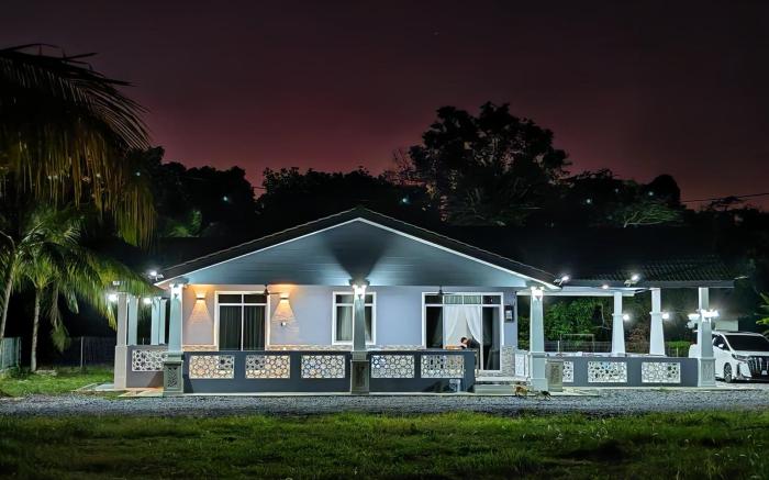 homestay Villa D'Manggis