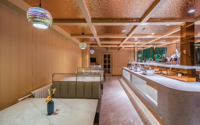 Dequan Luxury Hotel (National Convention Center Olympic Park Subway Station Store)
