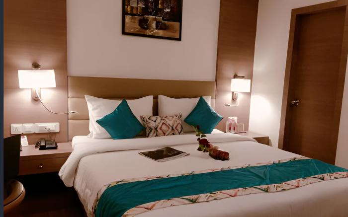 Hotel Elora, Lucknow 