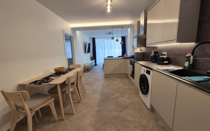 Aya's Snaresbrook Apartment