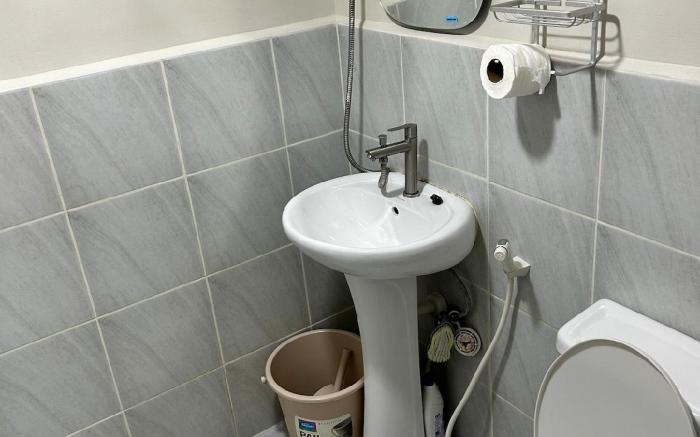 Cozy Budget Condo Unit: Saekyung 956 Condominium 