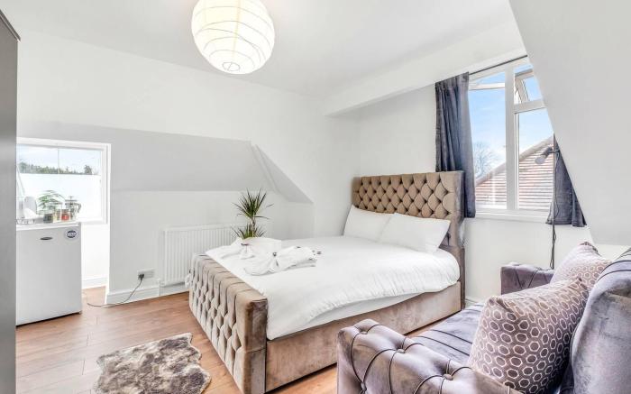 Wembley Stadium, Oxford Str, FREE PARKING & PETS