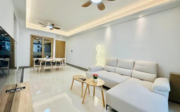 R&F SeaView Family Villa by XinAn