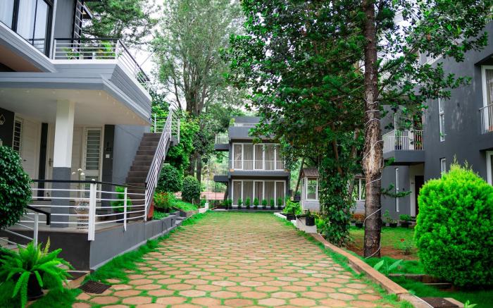 Thavika Silverwood Residence