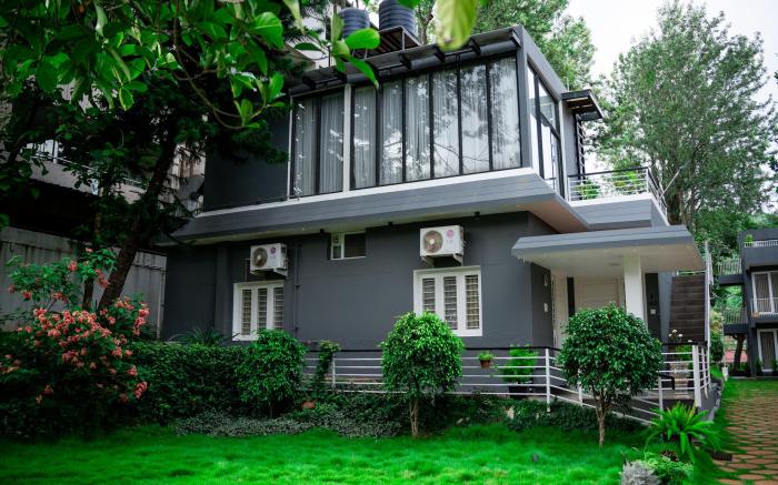 Thavika Silverwood Residence