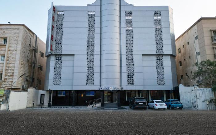 Reef Beach Hotel Apartments