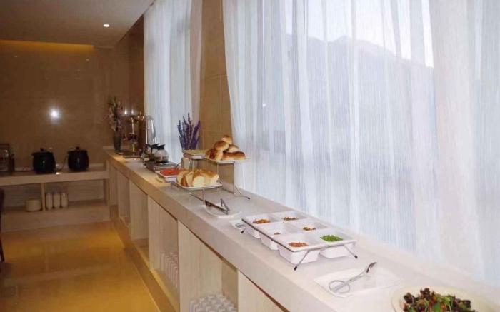 Lavande Hotels Lhasa Municipal Government Tibet University