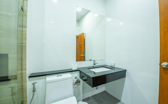 Airport Pool Villa Bang Saray