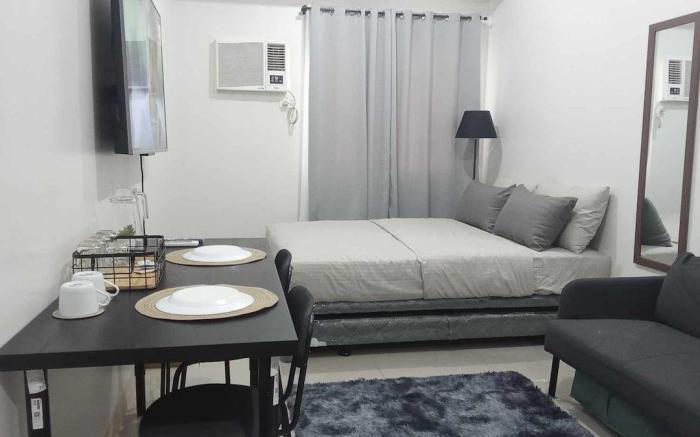 Suite 2019 Green 2 Condo