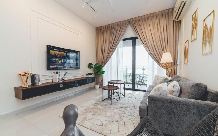 Danga Bay Harmony Hideout 3BR 8pax Balcony Seaview
