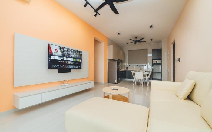 Danga Bay Pastel Hideout 3BR 7 pax Balcony View