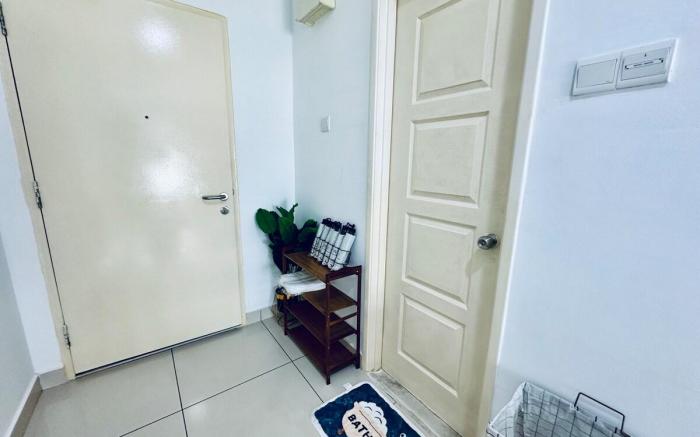 #Netflix 8-pax Seaview Condo @Georgetown Mansion1