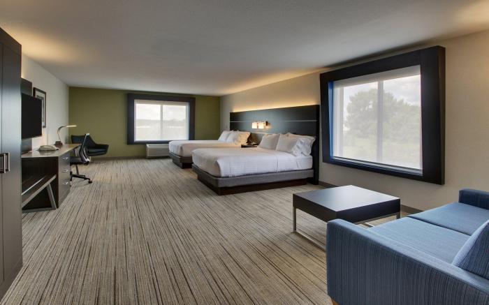 Holiday Inn Express Hotel & Suites Morris By IHG