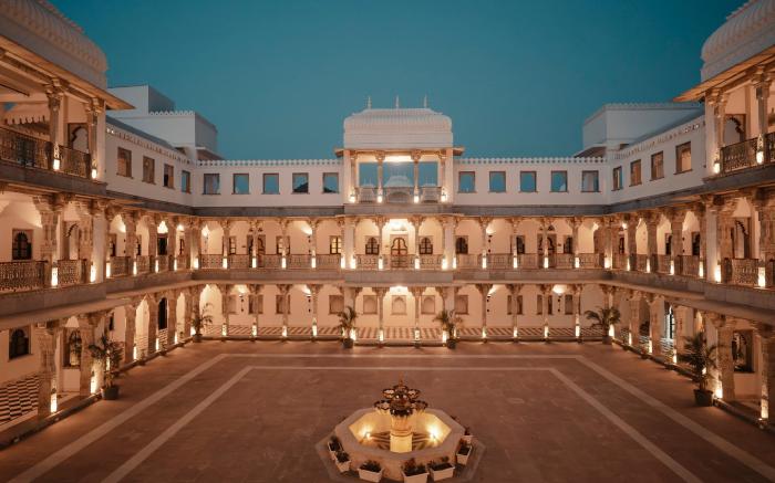 Daulatgarh Resort and Spa