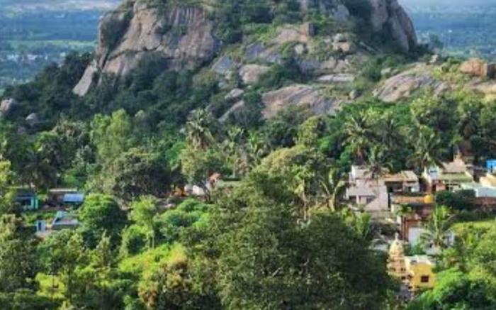 Yatri Nivas Huthridurga