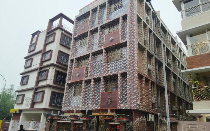 Hotel Rahi Crown by StaysEasy