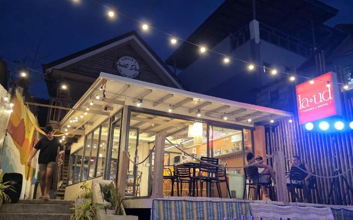 La Ud Lounge Hostel