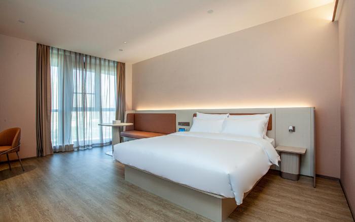 Hanting Hotel Fuyang West Station Wuyue Plaza