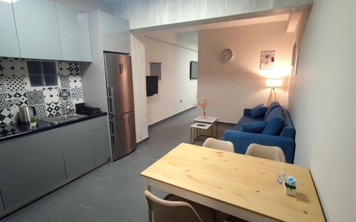 Ermou Junior Suite by Athens Urban Retreat