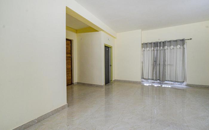 FabHotel RK Suites - Nr U.S. Consulate, Financial District