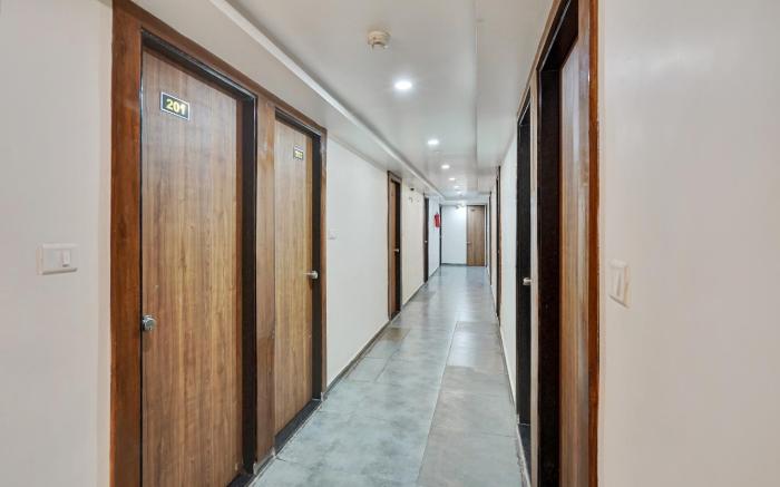 Super Collection O Kudasan Gandhinagar Formerly Hotel Royal Mansion