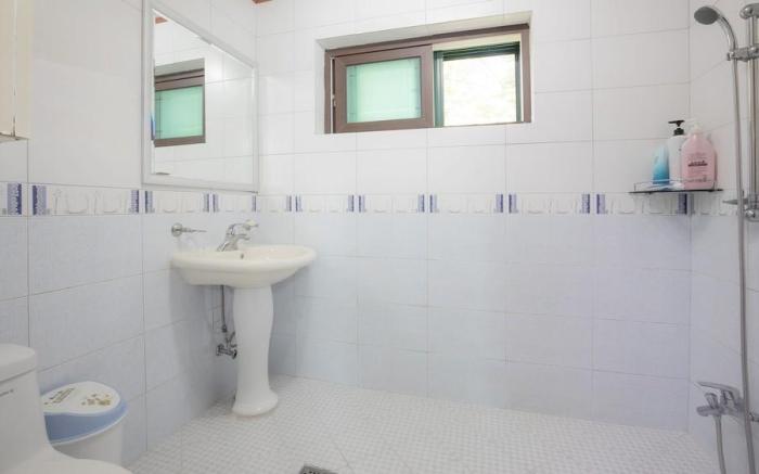 Anmyeondo Red Pension B