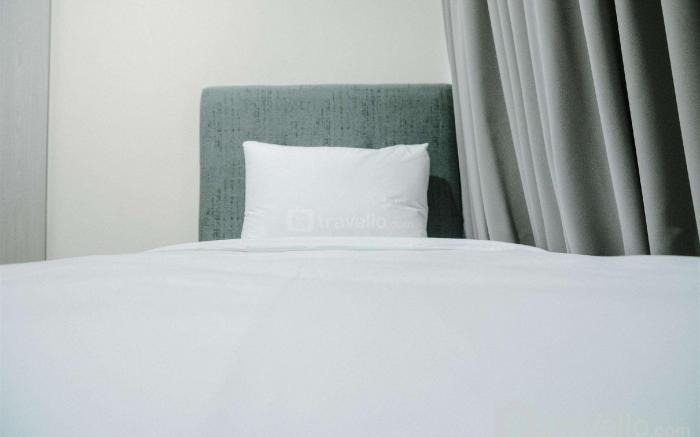 Deluxe 2BR and Modern Menteng Park Apt By Travelio