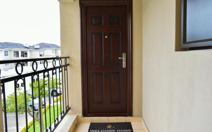 Candymore luxury apartment